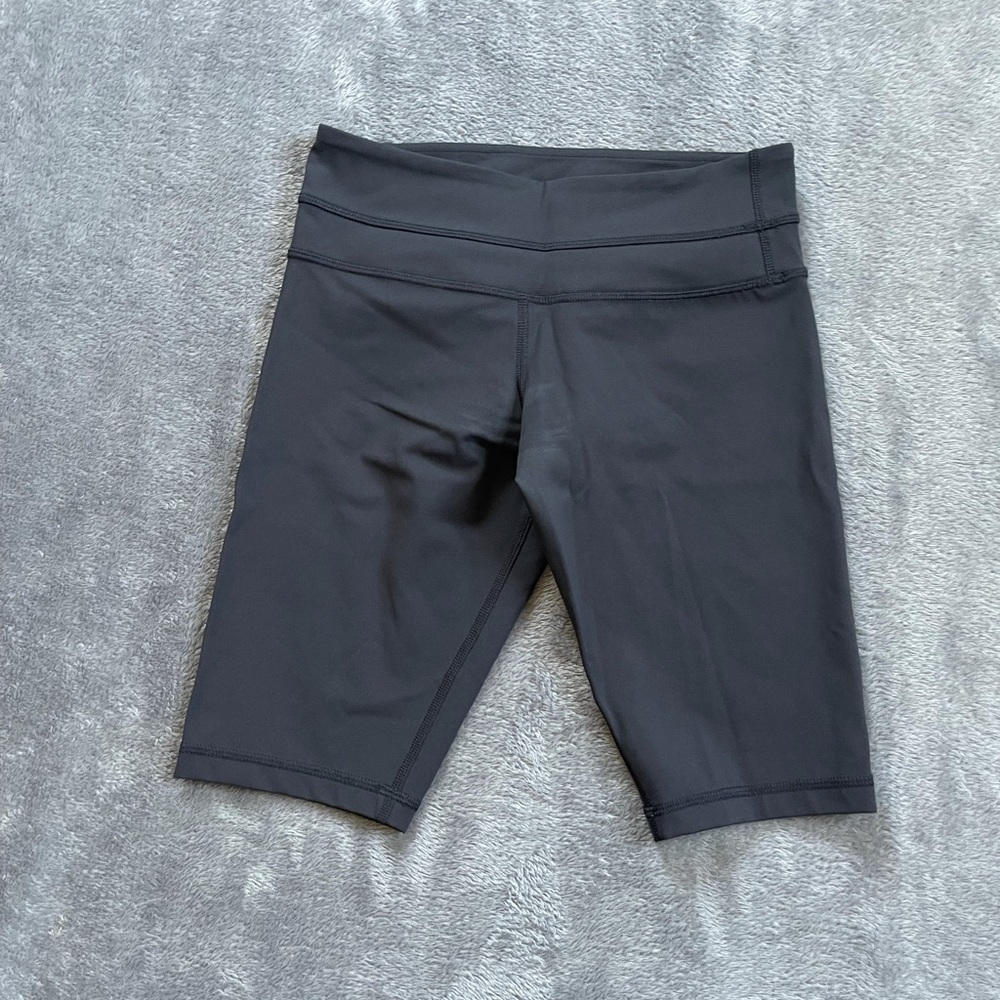 𝅺Lululemon Biker Shorts Black